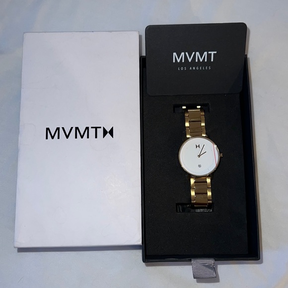 MVMT Women’s Gold Round Watch - Picture 1 of 3